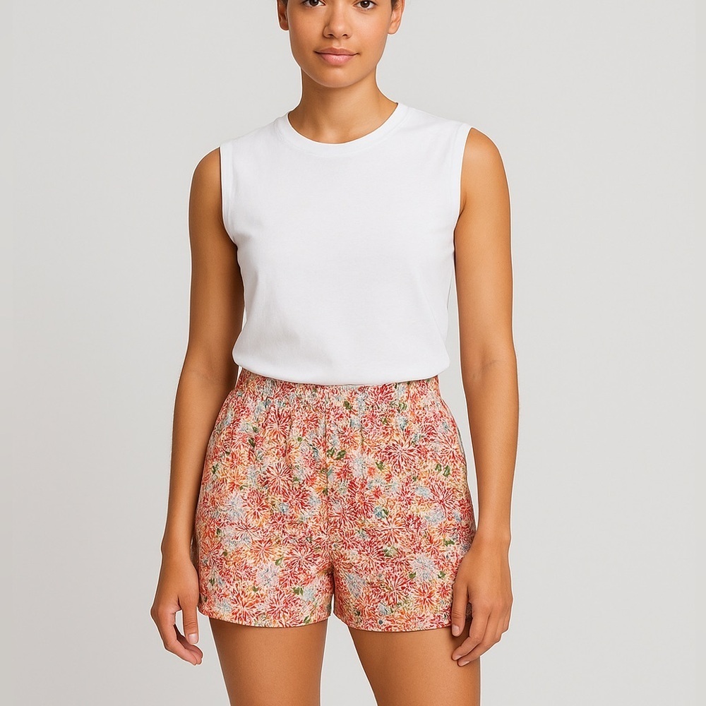 🌻Solitaire Floral Pull-On Shorts Size Small